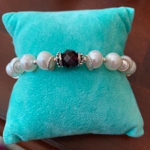 Elisa Ilana garnet and pearl bracelet